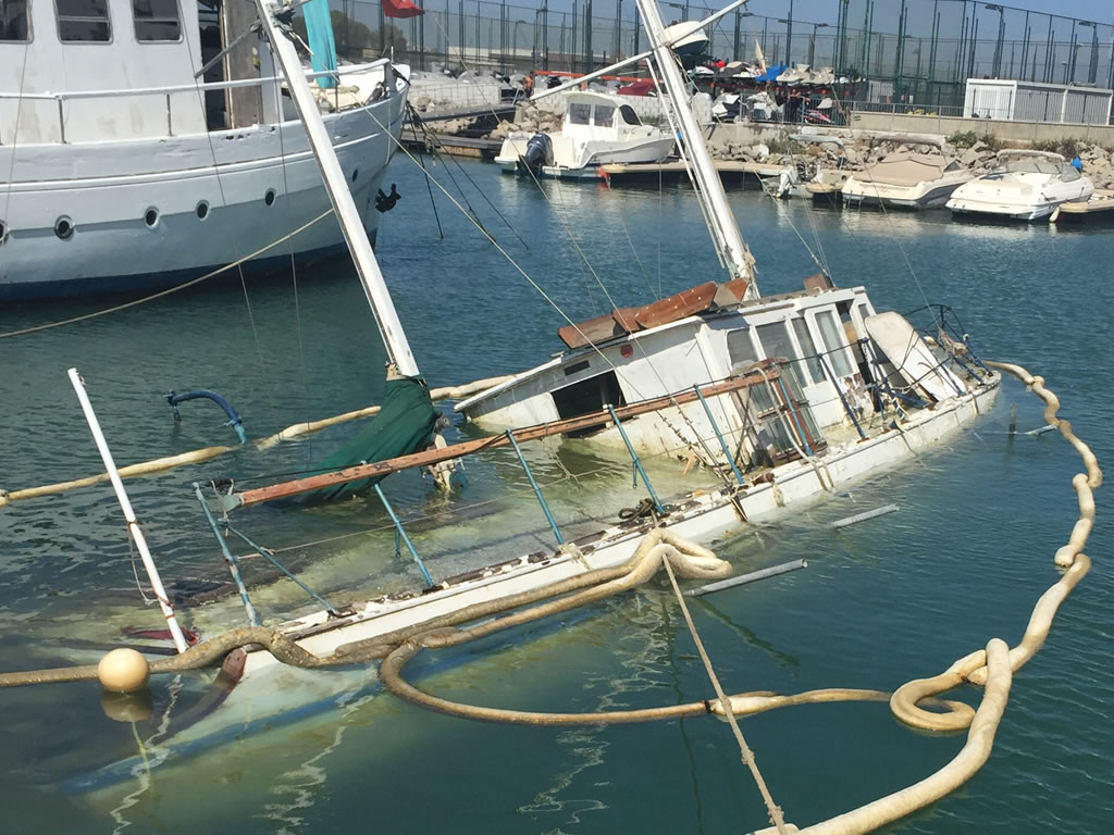 Boat Salvage - Sunken Boats Recovered and Recycled